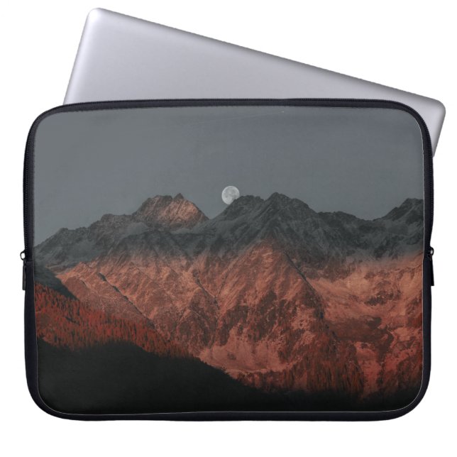 BERGBERGE WÄHREND DER GESCHÄFTSZEIT LAPTOPSCHUTZHÜLLE (Vorderseite)