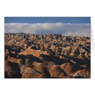 Berge im Morgen-Nebel