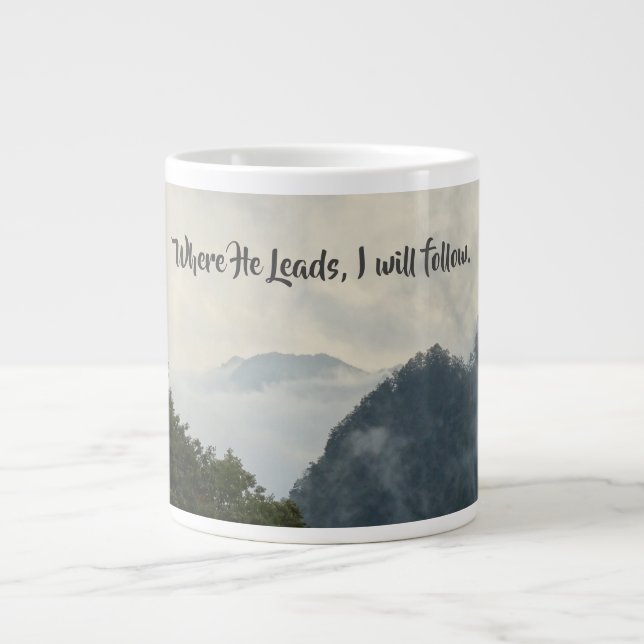Berge in der Nebst Jumbo-Tasse (Vorderseite)