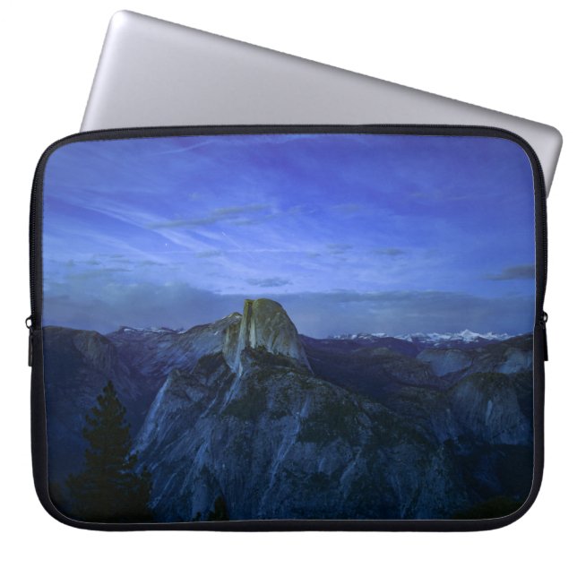 BERGE LAPTOPSCHUTZHÜLLE (Vorderseite)