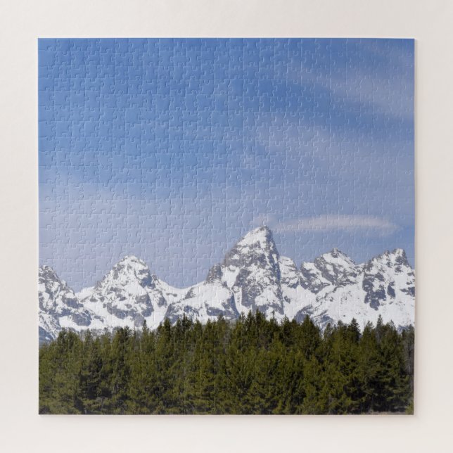 Berge, Pinienbäume und Blauer Himmel - 20 x 20 Zol Puzzle (Vertikal)