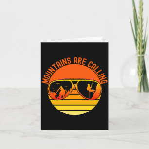 Berge rufen Bergsteiger Sonnenbrille Retro Karte