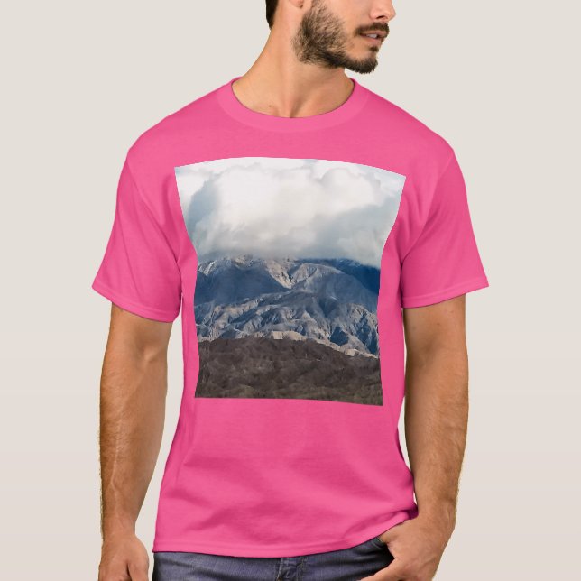 Berge treffen auf die Wolken majestätische Abstrak T-Shirt (Vorderseite)