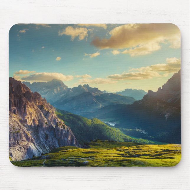 Berge und Tal am Sonnenuntergang Mousepad (Vorne)