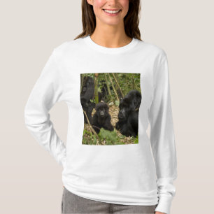 Berggorilla, Erwachsener mit Jungtier T-Shirt