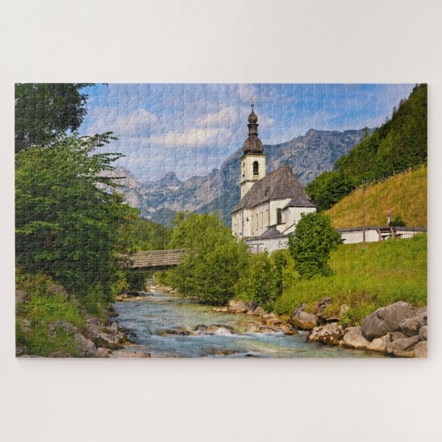 Bergkirche mit Flusslandschaft Puzzle (Horizontal)