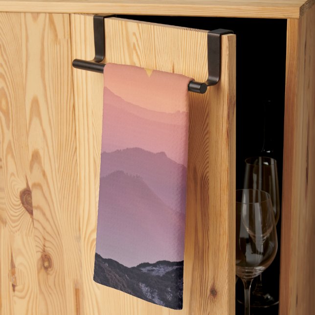 Berglandschaft bei Sonnenuntergang Geschirrtuch (Drittel gefaltet)