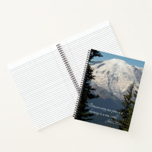 Berglandschaft mit John Muir Zitat Notizbuch