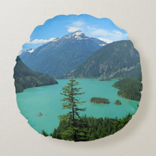 Bergsee-Landschaft im Norden Cascades Rundes Kissen
