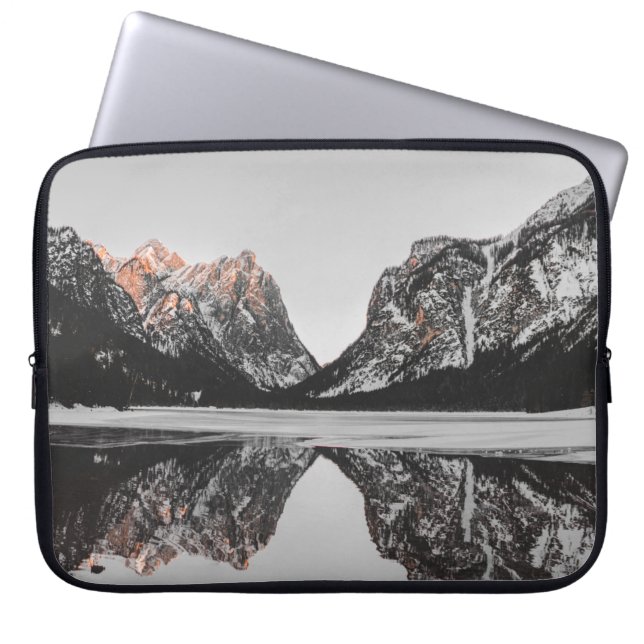 BERGSEE LAPTOPSCHUTZHÜLLE (Vorderseite)