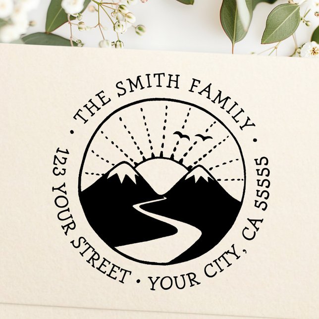 Bergsonnenaufgang whimsical Schriftart Rücksendead Permastempel (Mountain sunrise whimsical font return address self-inking stamp)