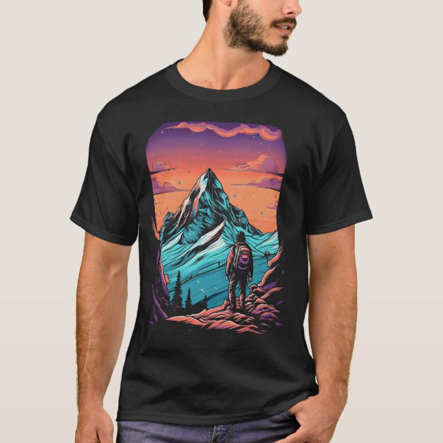 Bergwandern Sonnenuntergang T-Shirt (Vorderseite)