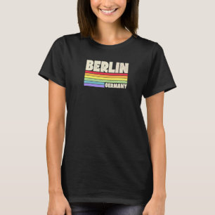 Berlin Deutschland Rainbow Gay Pride Merch Retro 7 T-Shirt