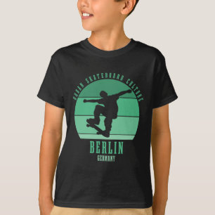 Berlin Deutschland Skateboarder Urne Skateboarding T-Shirt