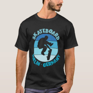 Berlin Deutschland Skateboarder Urne Skateboarding T-Shirt
