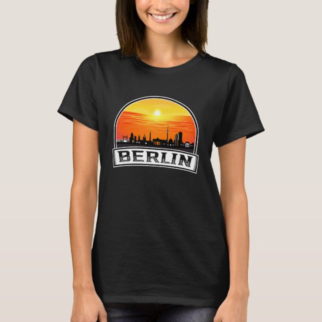 Berlin Germany Sunset Skyline T-Shirt (Vorderseite)