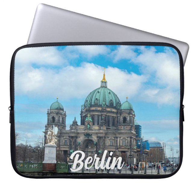 Berliner Kathedrale und Fernsehturm in Berlin Laptopschutzhülle (Vorderseite)