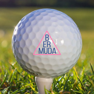 Bermuda-Dreieck mit modernem Text im Inneren Golfball