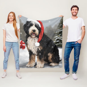 Bernedoodle Dog in Schnee Weihnachten Fleecedecke