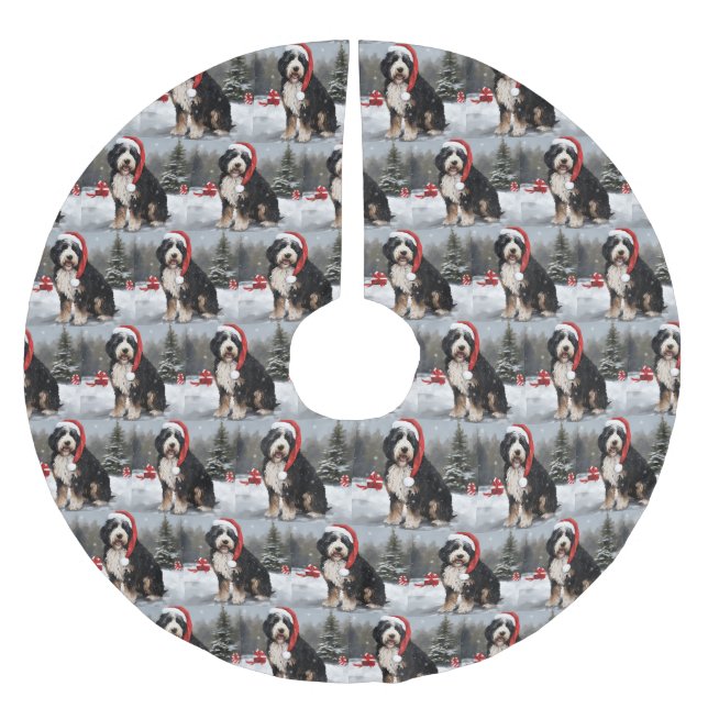 Bernedoodle Dog in Schnee Weihnachten Polyester Weihnachtsbaumdecke (Vorderseite)