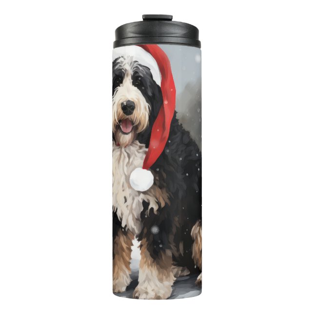 Bernedoodle Dog in Schnee Weihnachten Thermosbecher (Vorderseite)