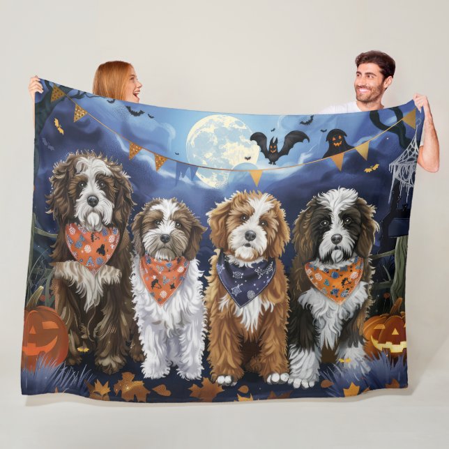 Bernedoodle Halloween Spooky Fleecedecke (Beispiel)