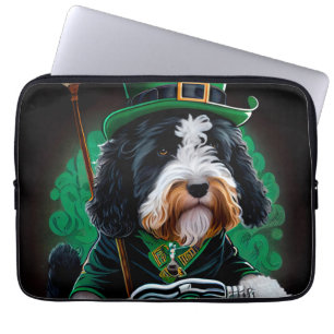 Bernedoodle Hund Fahrrad St. Patrick's Day Laptopschutzhülle