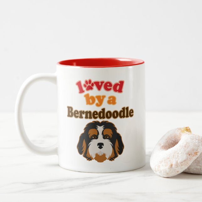 Bernedoodle Hund Lover Geschenk Zweifarbige Tasse (Mit Donut)