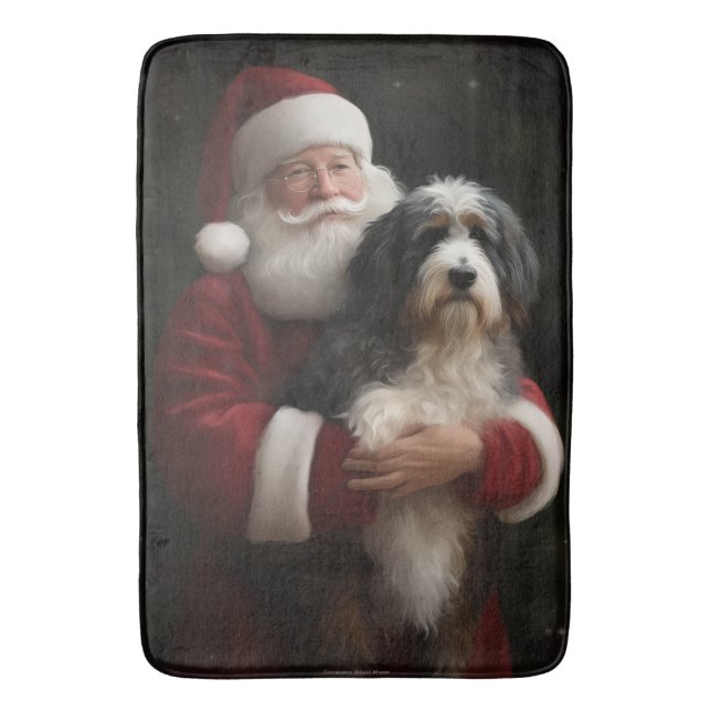 Bernedoodle mit dem Weihnachtsmann Weihnachten Badematte (Vorderseite Vertikal)