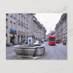 Berner Altstadt - Brunnen und Straßenbahn Postkarte