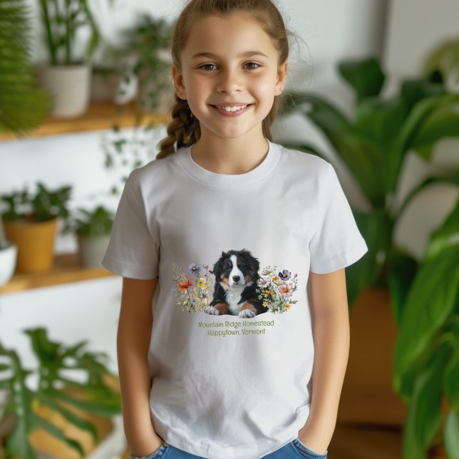 Berner Hund in Wildblumen T-Shirt (Von Creator hochgeladen)