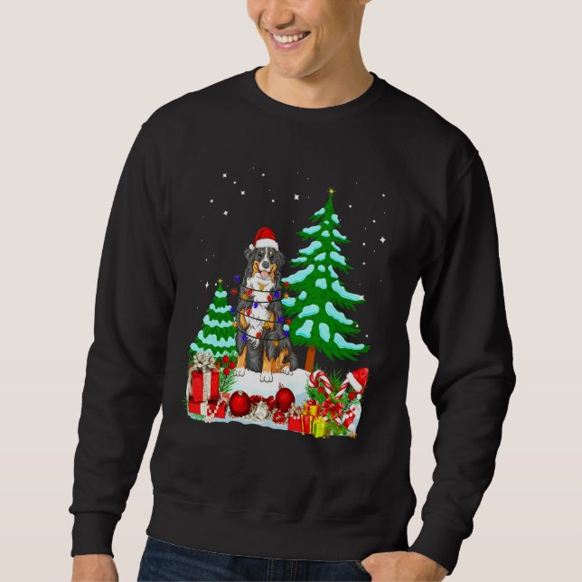 Berner Sennenhund mit Weihnachtsmütze Baum Li Sweatshirt (Vorderseite)