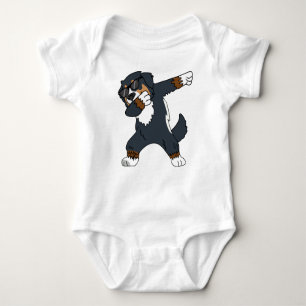 Bernese Mountain Dog Dabbing Dancing Funny Gift Baby Strampler