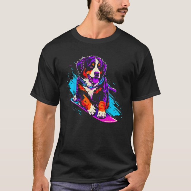 Bernese Mountain Dog Snowboarding T-Shirt (Vorderseite)