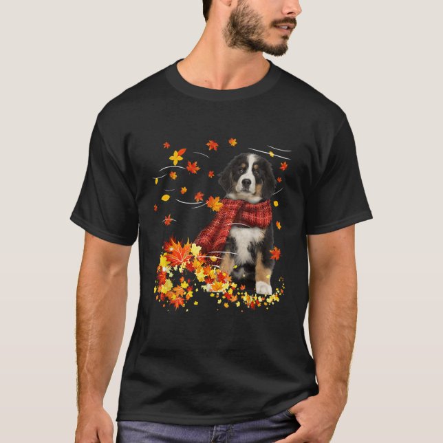 Bernese Mountain Fall Red Scarf Autumn Leaf Gift D T-Shirt (Vorderseite)