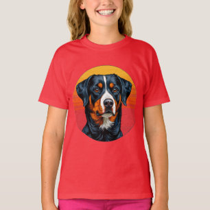 Bernese Mountain Hund gegen warme Sonnenuntergänge T-Shirt
