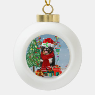 Bernese Mountain Hund im Schnee mit Weihnachtsgesc Keramik Kugel-Ornament