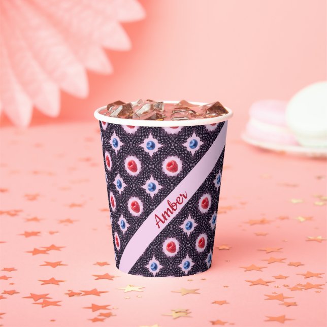 Berry Bliss Muster mit Individuelle Name Pappbecher (Insitu)