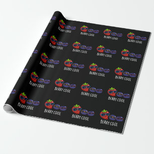 Berry Cool Funny Strawberry Blueberry Pun Dark BG Geschenkpapier