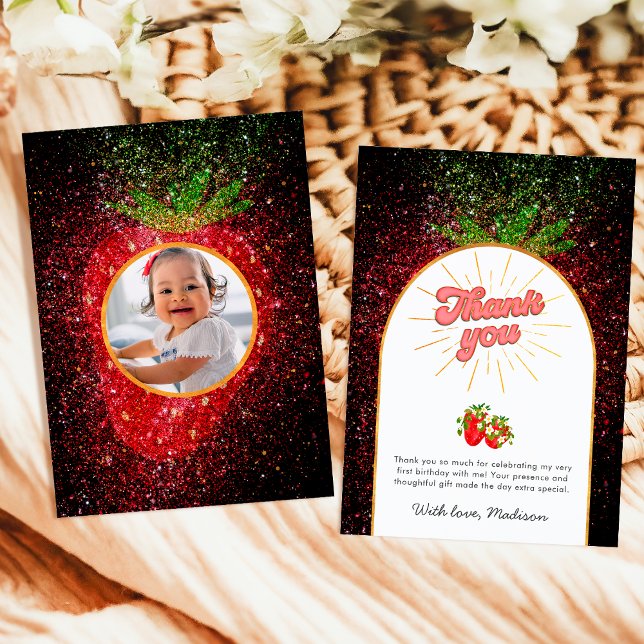 Berry First 1. Geburtstag Foto Strawberry Glitzer Dankeskarte (Von Creator hochgeladen)