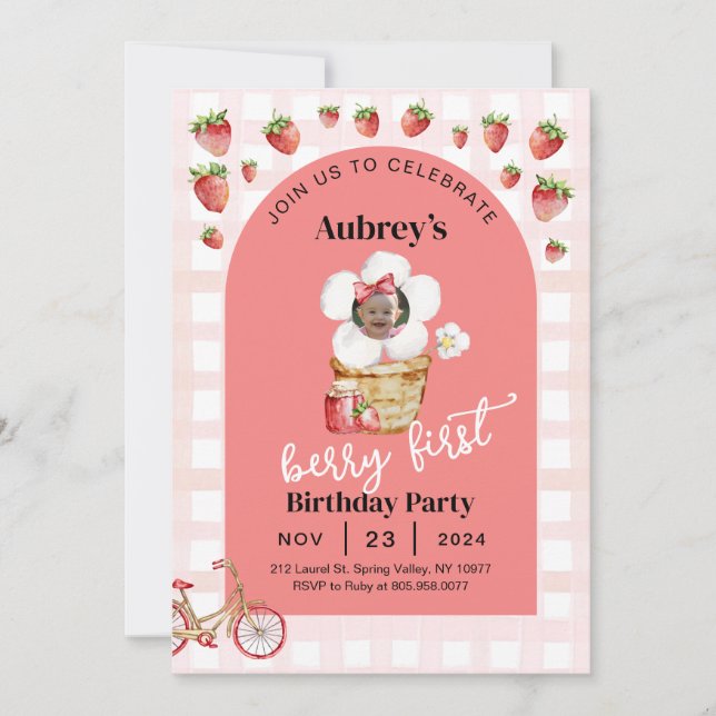 Berry First Birthday Einladung mit Foto (Vorderseite)