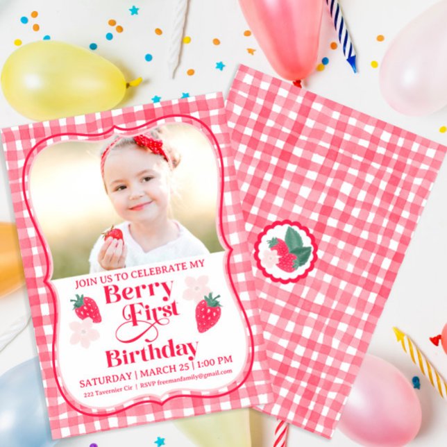 Berry First Birthday Foto Strawberry Girls 1st Einladung (Von Creator hochgeladen)