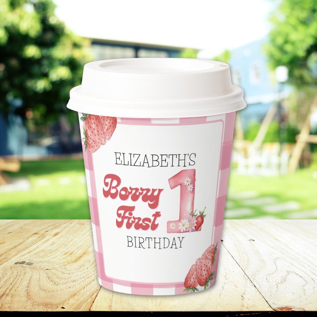 "Berry First Birthday Girl strawberry Party  Pappbecher (Von Creator hochgeladen)