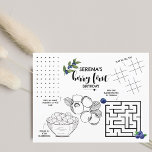 Berry First Birthday | Kids Activity Blueberry<br><div class="desc">Dieses Tischset ist der perfekte Weg,  um Ihre kleinen Gäste unterhalten behalten. Vergewissern Sie sich,  dass Sie die vielfältigen Möglichkeiten für verschiedene Aktivitäten kaufen können! Der gesamte Text ist anpassbar > klicken Sie einfach auf die Schaltfläche Personalisieren!</div>