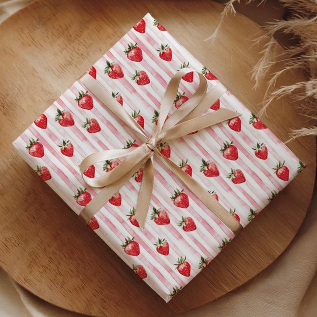 Berry First Birthday Wrapping Paper Geschenkpapier (Von Creator hochgeladen)