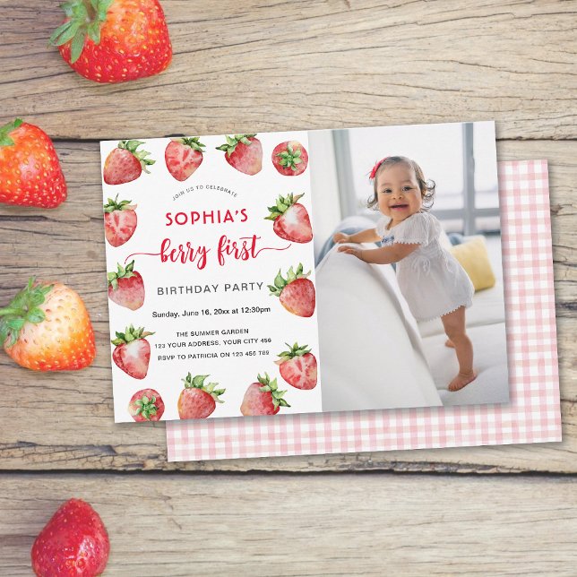 Berry First Strawberry Foto Baby Birthday Einladung (Von Creator hochgeladen)