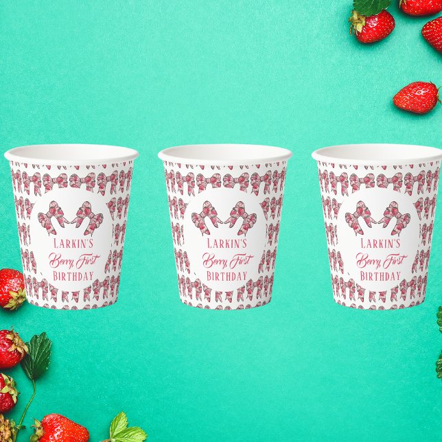 Berry First Strawberry Geburtstag Pink Bow Pappbecher (Von Creator hochgeladen)
