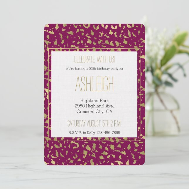 Berry Pink Gold Leopard Geburtstag Einladung (Stehend Vorderseite)