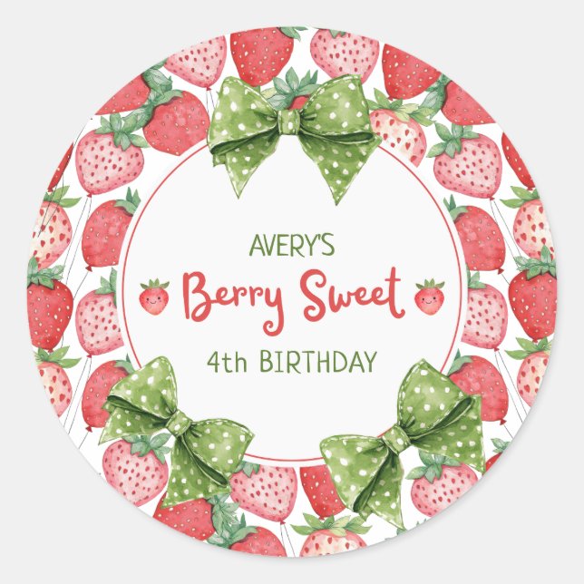 Berry Sweet 4th Birthday Strawberry Party  Runder Aufkleber (Vorderseite)