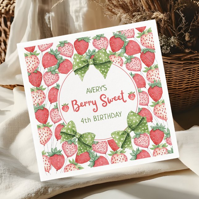 Berry Sweet 4th Birthday Strawberry Party  Serviette (Von Creator hochgeladen)